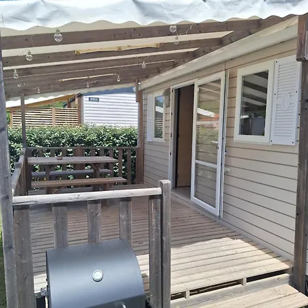 Camping Chez Cédric Et Vivi Mobil 6 Pers *